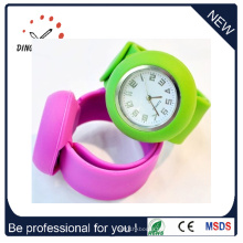 Montre de claquement de bracelet de quartz de bracelet de silicone de mode (DC-083)